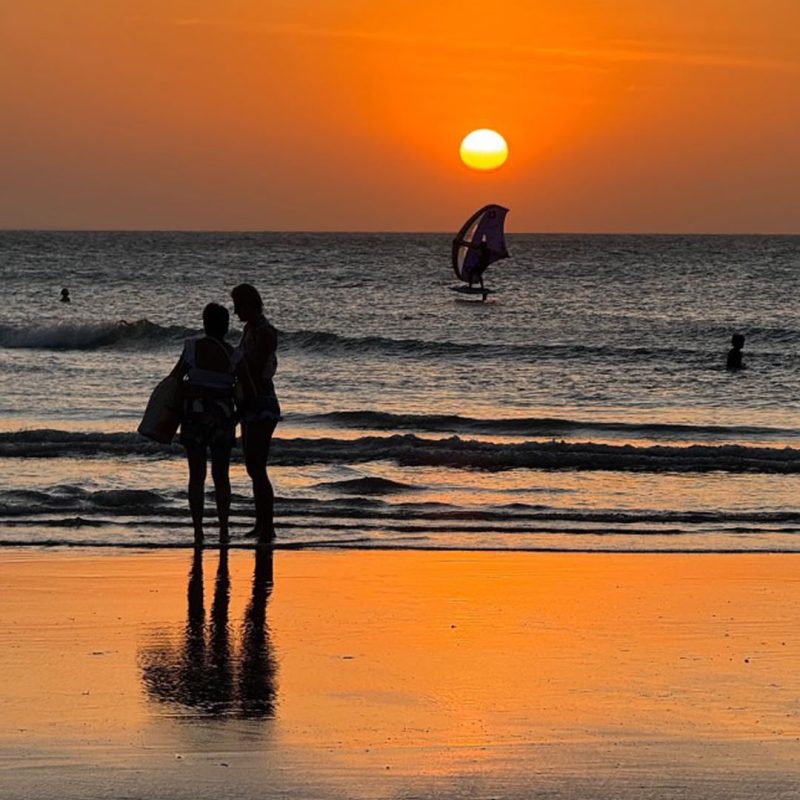 Por do sol na praia principal de Jericoacoara